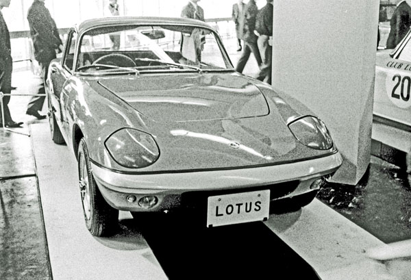 (36-2b)(134-20) 1966 Lotus Elan Sr.2 Coupe.jpg
